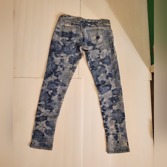 VIP Jeans - Picture 2 of 5